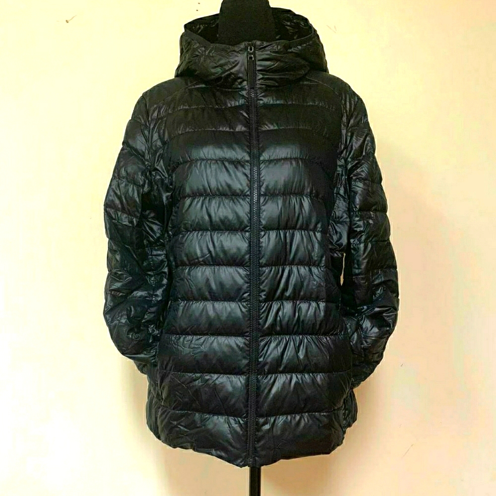 Uniqlo ultra light down jacket